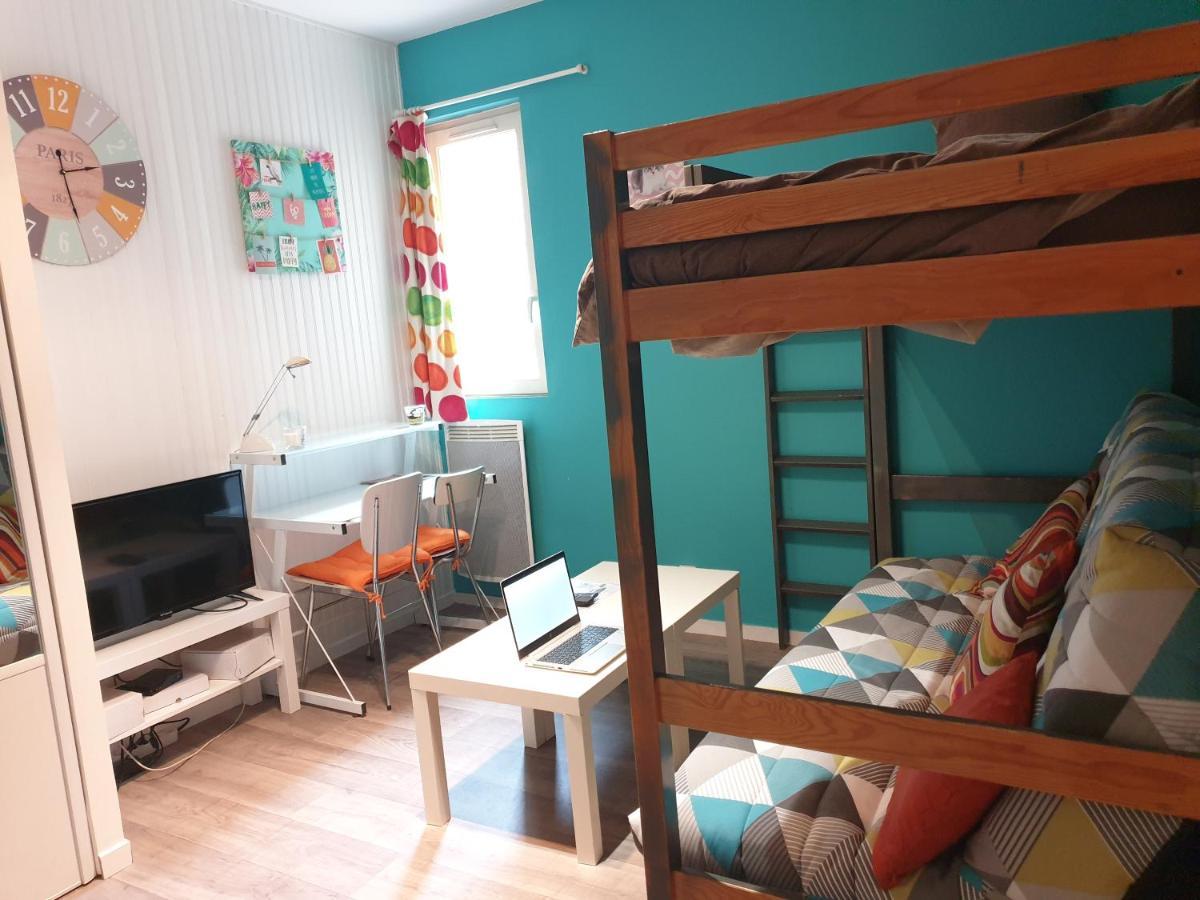 Simplicien *cosy* Plein Centre De *tv* Wifi *cafe* Apartment