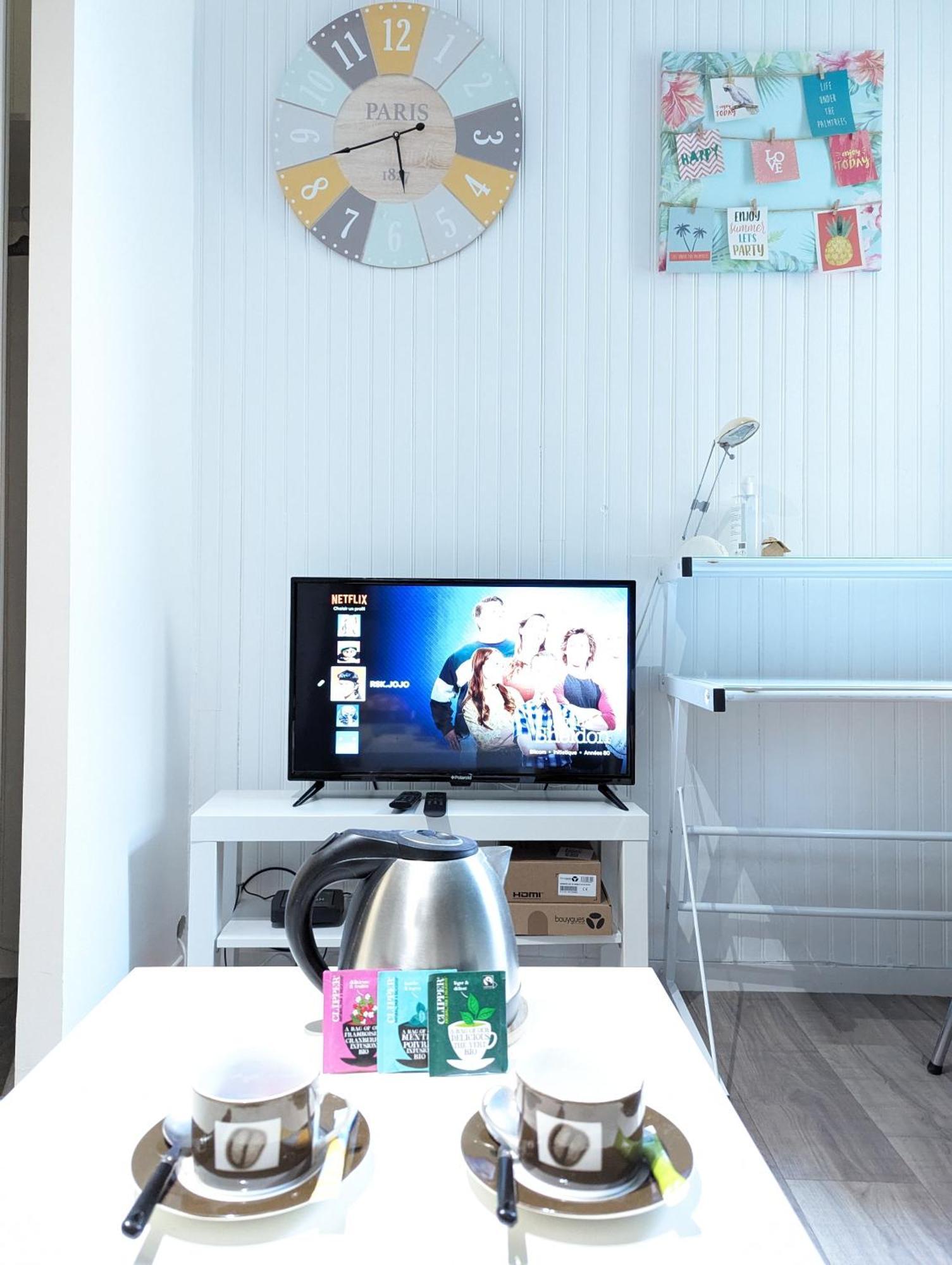 Simplicien *cosy* Plein Centre De *tv* Wifi *cafe* *